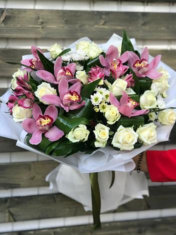 Букет цветов из: Розы и Хризантемы в Чунском