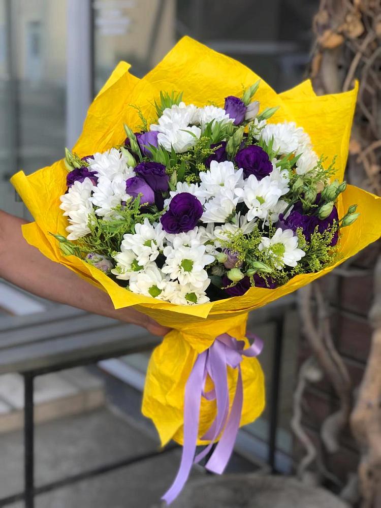 Букет цветов из: Ирисы, Хризантемы и Ромашки в Чунском