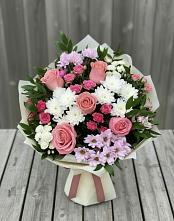 Букет цветов из:  Альстромерии, Гвоздики, Розы и Хризантемы в Чунском