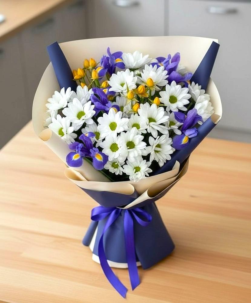 Букет цветов из: Розы, Ирисы и Хризантемы в Чунском