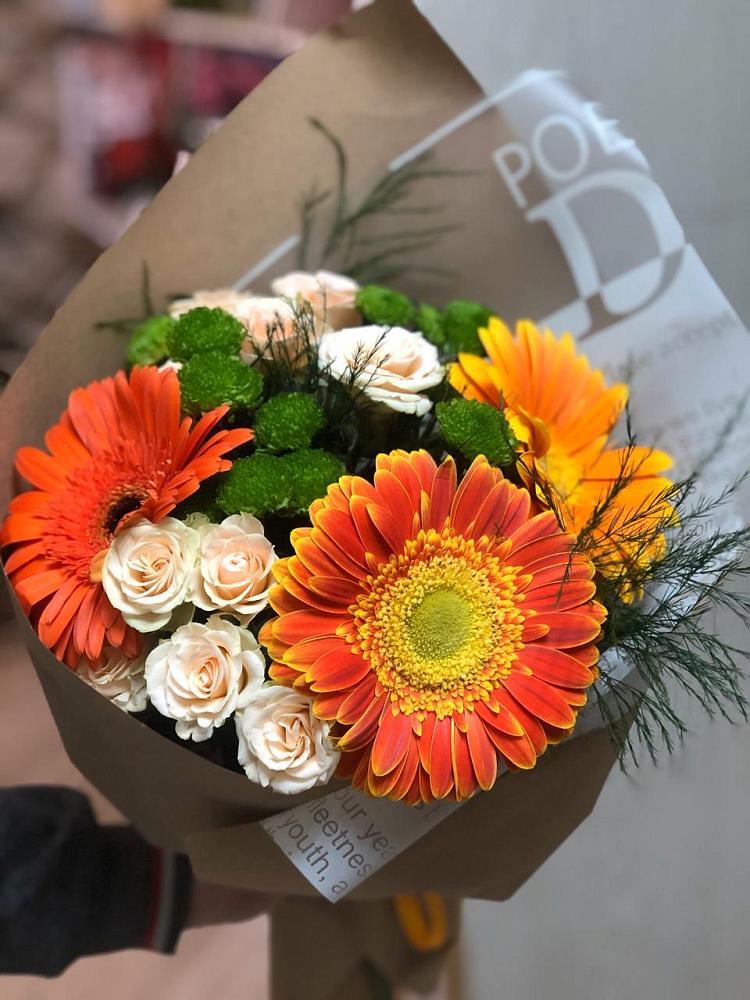 Букет цветов из: Герберы, Хризантемы и Розы в Чунском