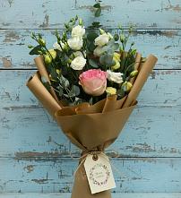 Букет цветов из:  Розы и Лизиантусы #REPLACE_PRED# Чунском